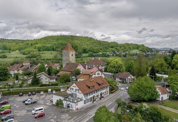 Hotel Restaurant Kreuz Kaiserstuhl Zewnętrze zdjęcie